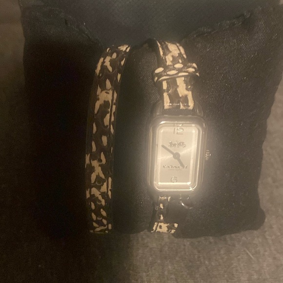 Coach double strap watch. Snake skin. - Picture 1 of 2